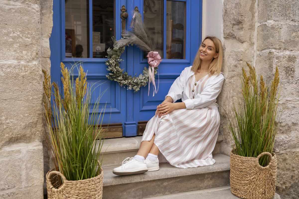 French language requirements for residency and citizenship in France, showcasing CEFR levels and tips for integration